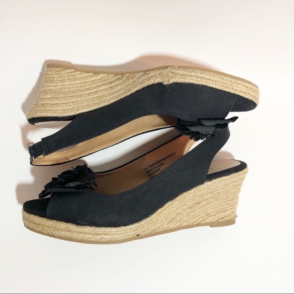 NWOT Karen Scott Dashy Black Wedges - Picture 5 of 8